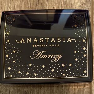 Anastasia Beverly Hills Amrezy Highlighter